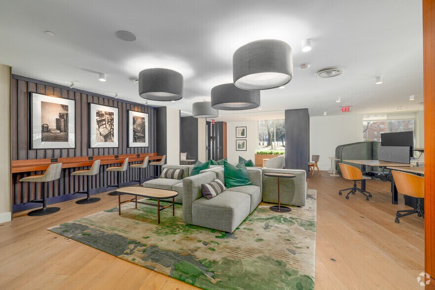More Photos Of 1033 W Broad St, Falls Church Coworking Space