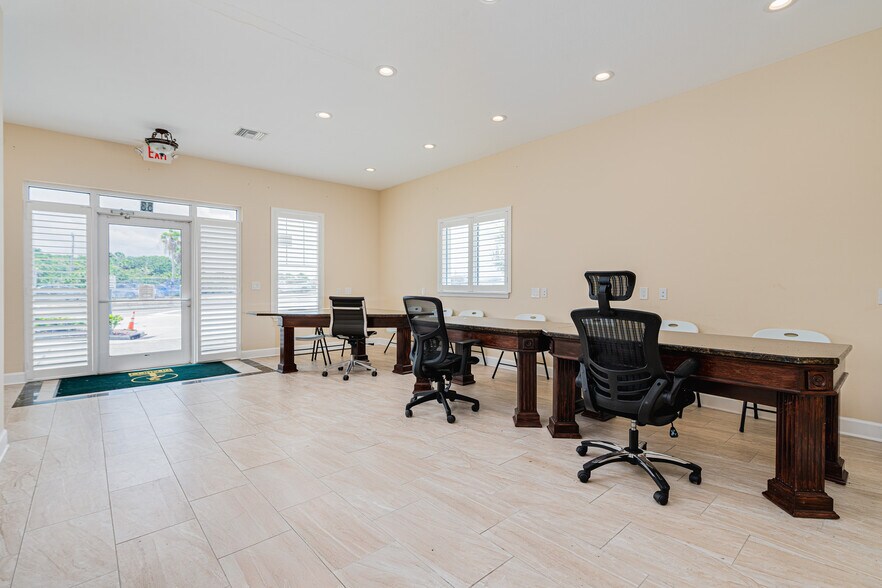 More Photos Of 51 Dunlawton Ave, Port Orange Office For Sale