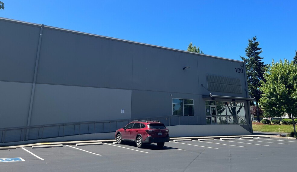 More Photos Of 19005 64th Ave S, Kent Warehouse For Lease