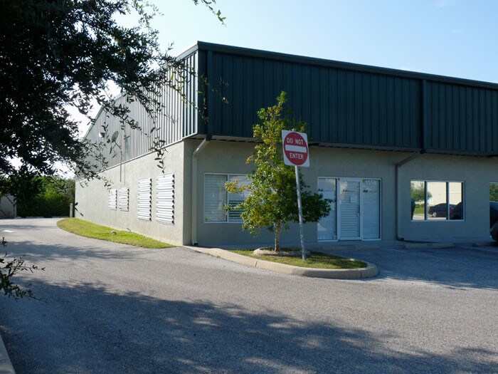 More Photos Of 1550-1582 Global Ct, Sarasota Light Manufacturing For Sale