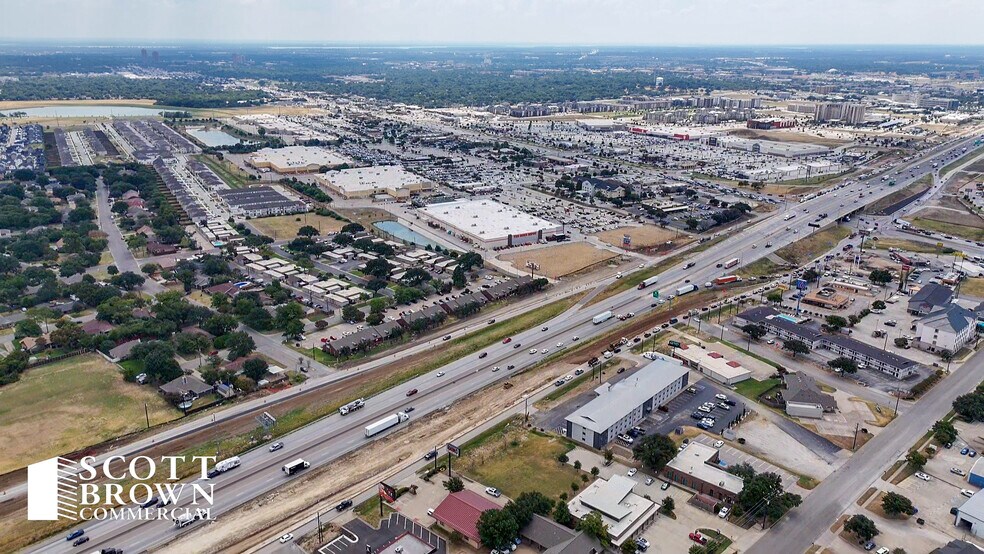 More Photos Of 4232 I-35, Denton Medical For Sale