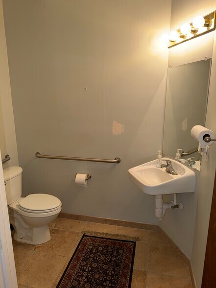 More Photos Of 6260 Dupont Station Ct, Jacksonville Office Residential For Lease