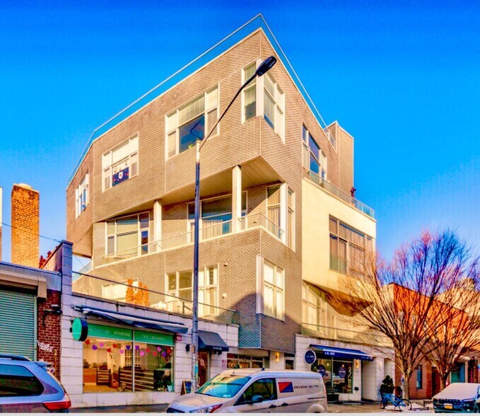 Primary Photo Of 11-11 44th Rd, Long Island City Loft Creative Space For Sale