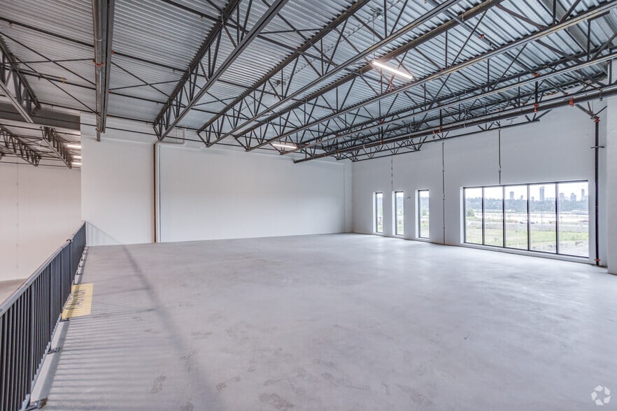 More Photos Of 7 King Edward St, Coquitlam Warehouse For Lease