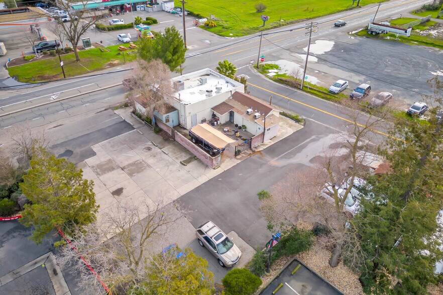 More Photos Of 9010 Grant Line Rd, Elk Grove Bar For Sale