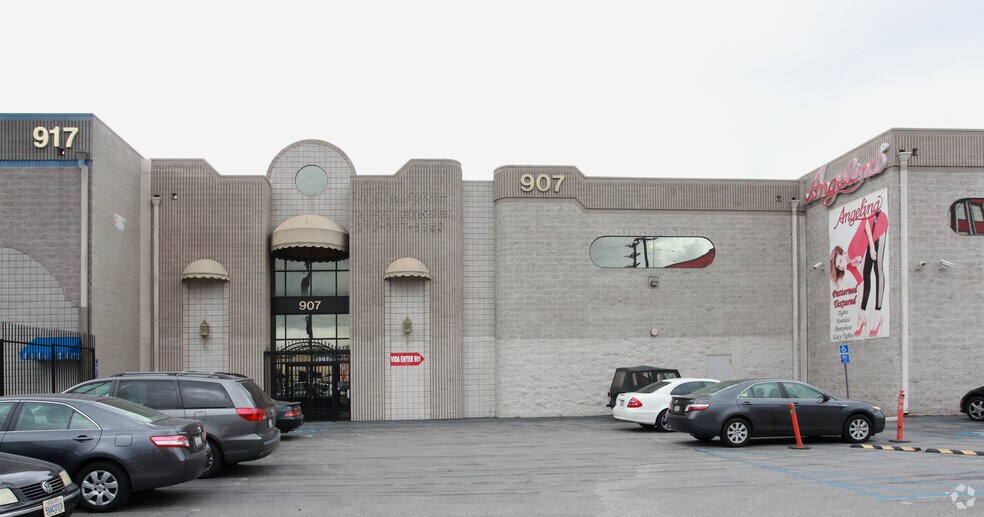 Primary Photo Of 907 S Alameda St, Los Angeles Warehouse For Lease