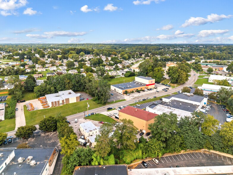 More Photos Of , Broomall Flex For Sale