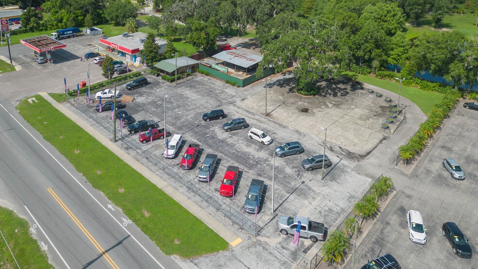 More Photos Of 13815 21st St, Dade City Auto Dealership For Sale