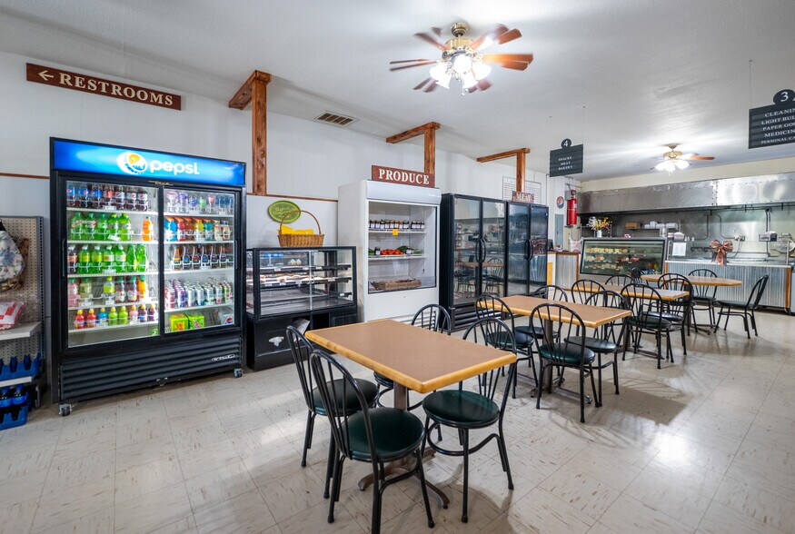 More Photos Of 4634 Highway 185, New Haven Freestanding For Sale