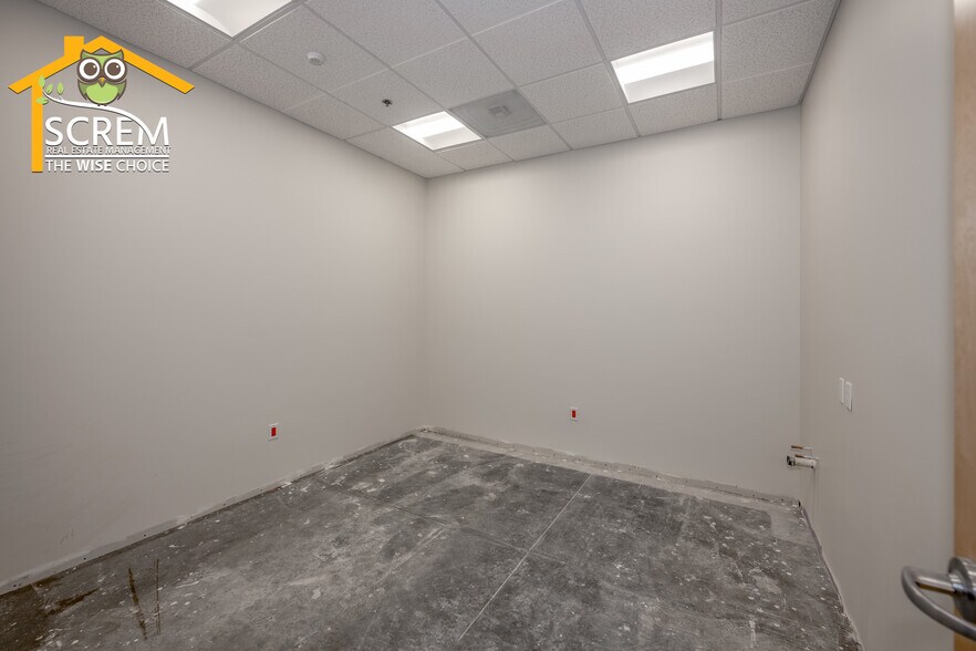 More Photos Of 25425 Orchard Village Rd, Santa Clarita Medical For Lease