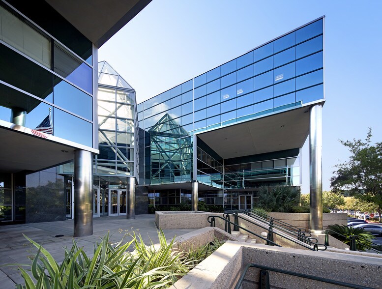More Photos Of 1122 S Capital of Texas Hwy, Austin Office For Lease
