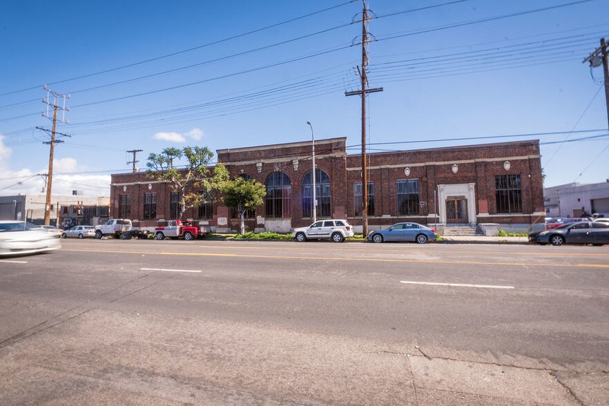 More Photos Of 230-240 W Avenue 26, Los Angeles Manufacturing For Lease