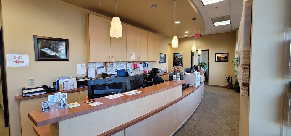 More Photos Of 929 SW Simpson Ave, Bend Medical For Lease