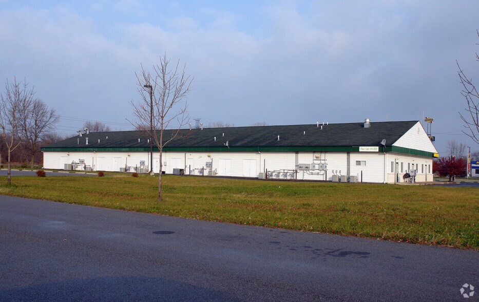 More Photos Of 10552 Evans Dr, Luna Pier Freestanding For Lease