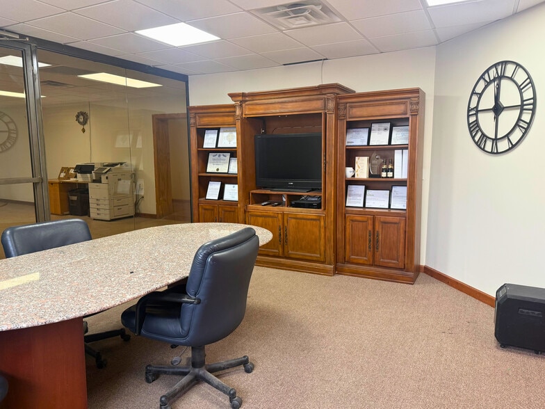 More Photos Of 229 S Waverly St, Yonkers Manufacturing For Sale