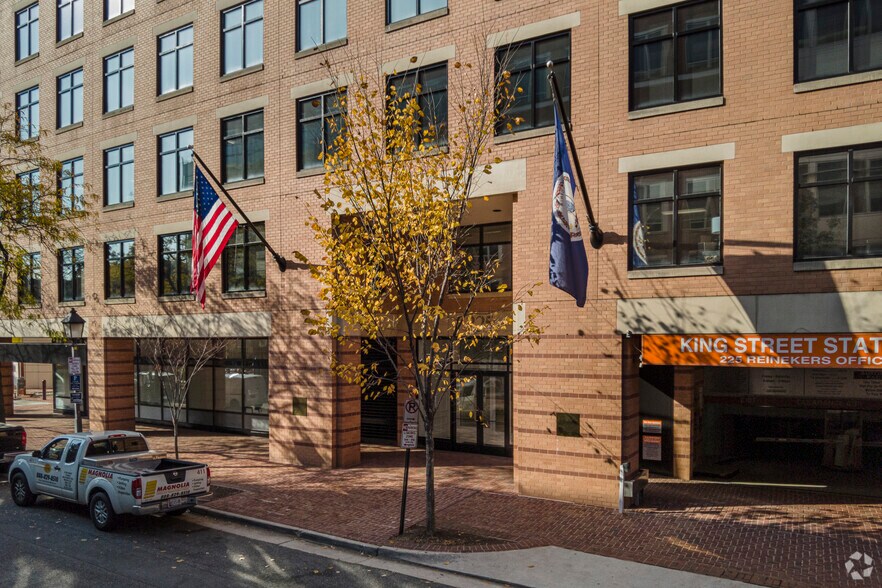 More Photos Of 225 Reinekers Ln, Alexandria Office For Sale