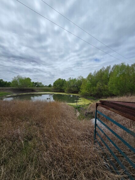More Photos Of 8637 W US Highway 90, Schulenburg Land For Sale