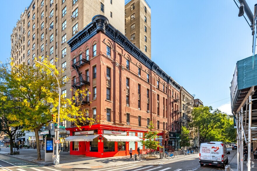 More Photos Of 201 E 10th St, New York Apartments For Lease