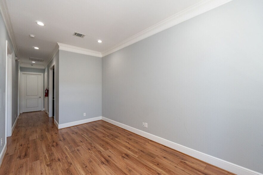 More Photos Of 18510 Green Land Way, Houston Medical For Lease