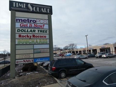 More Photos Of 7600-7610 W Capitol Dr, Milwaukee Unknown For Lease