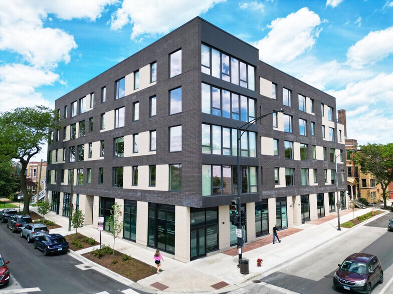 More Photos Of 3605 N Ravenswood Ave, Chicago Apartments For Lease