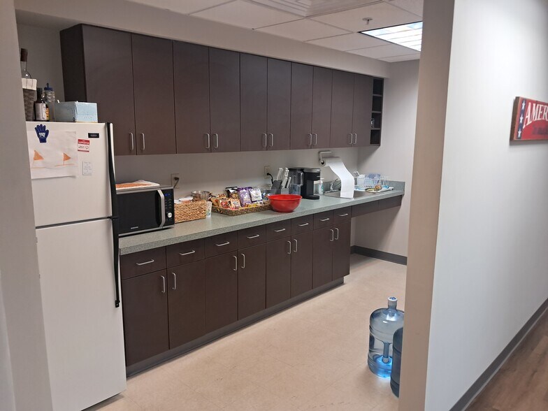 More Photos Of 909 Green St, Harrisburg Office For Lease