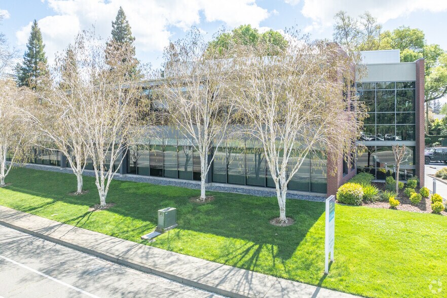 More Photos Of 333 University Ave, Sacramento Unknown For Lease