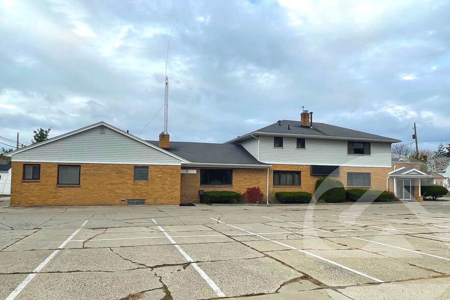 Primary Photo Of 1629 Nebraska Ave, Toledo Funeral Home For Sale