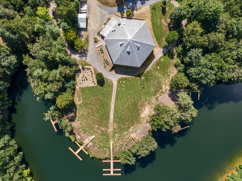 More Photos Of 4100 Adventure Base Rd, Radford Specialty For Sale