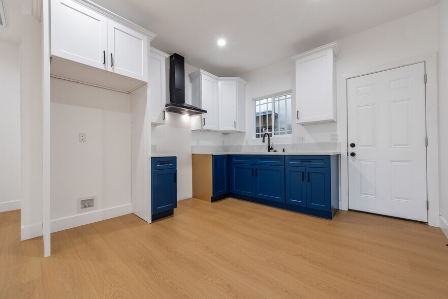 More Photos Of 8405 McKinley Ave, Los Angeles Multifamily For Sale