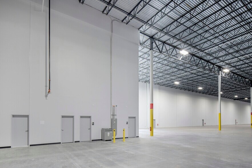 More Photos Of 8748 Mount Holly Rd, Charlotte Distribution For Lease