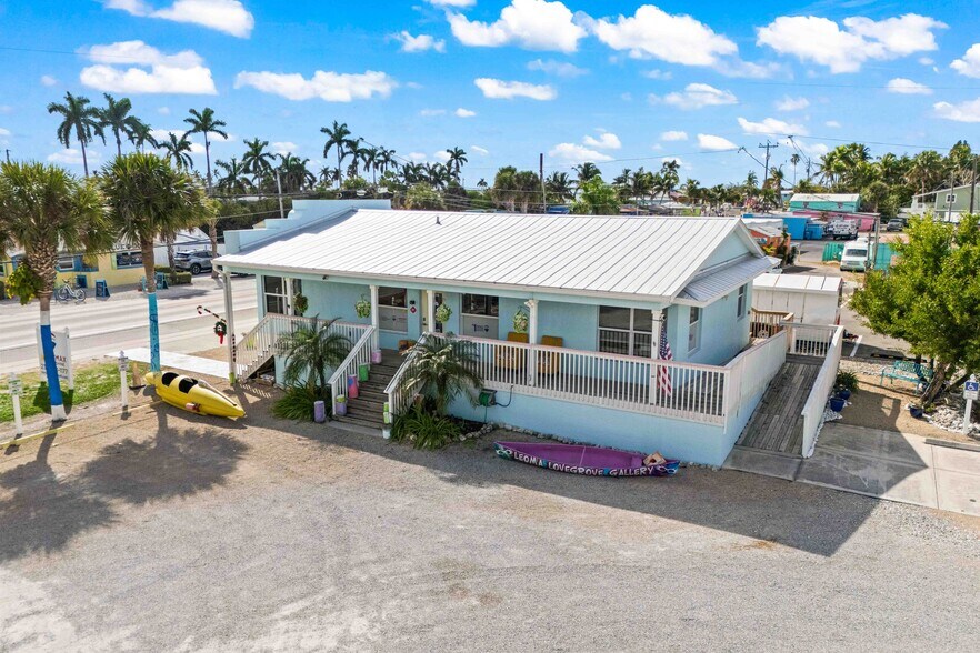 More Photos Of 4574 Pine Island Rd NW, Matlacha Office For Sale