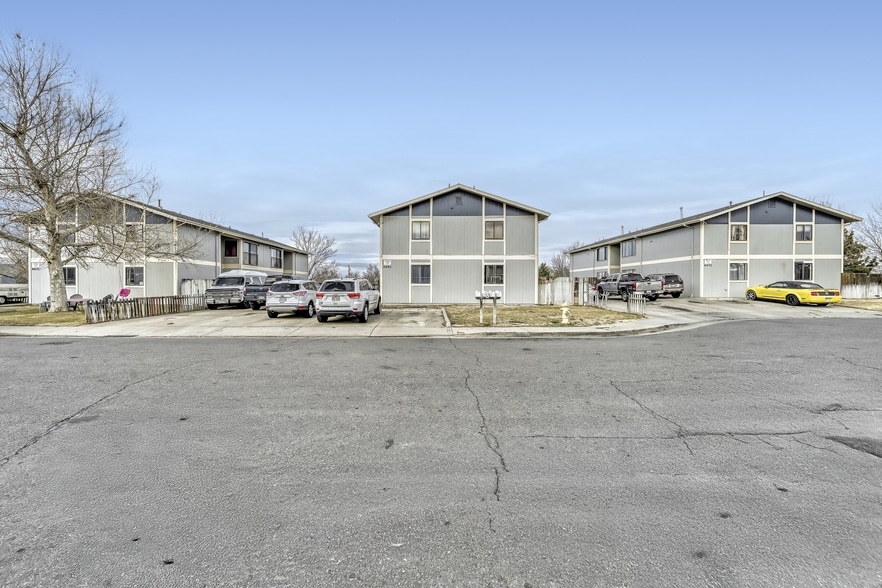 More Photos Of 6661 E 63rd Pl, Commerce City Apartments For Sale