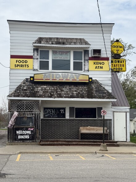 More Photos Of 11935 E Lennon Rd, Lennon Restaurant For Sale