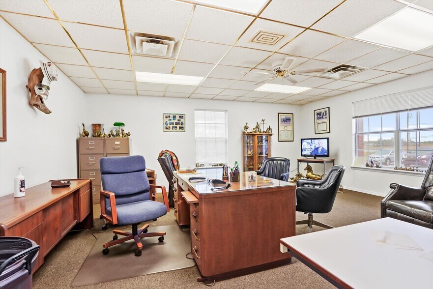 More Photos Of 9040 S Highway 51, Broken Arrow Office For Lease