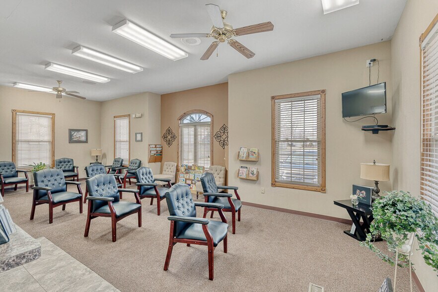More Photos Of 15195 Allen Rd, Southgate Rehabilitation Center For Sale