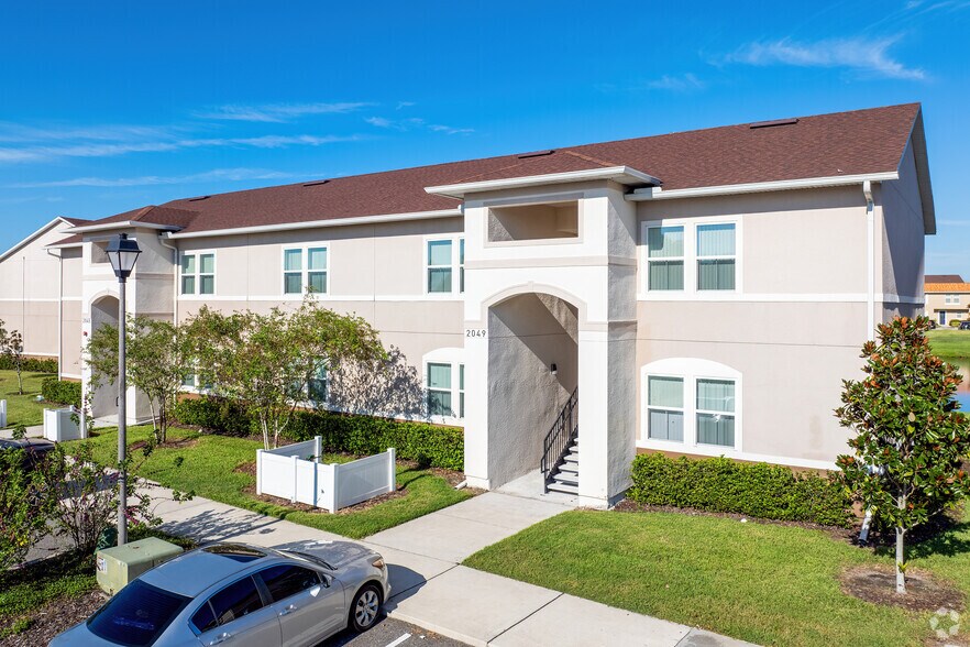 More Photos Of 2089 Heritage Key Blvd, Kissimmee Apartments For Sale