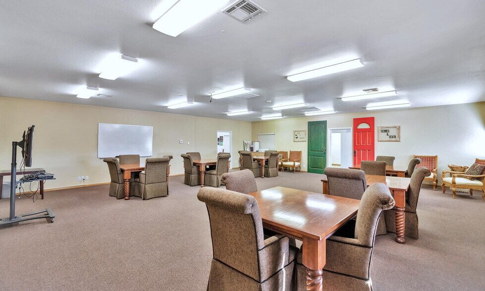 More Photos Of 760-778 W Wickenburg Way, Wickenburg Multifamily For Sale