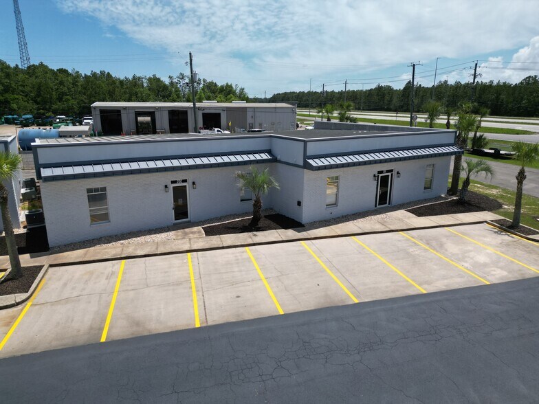 More Photos Of 6215 Rangeline Rd, Theodore Unknown For Lease
