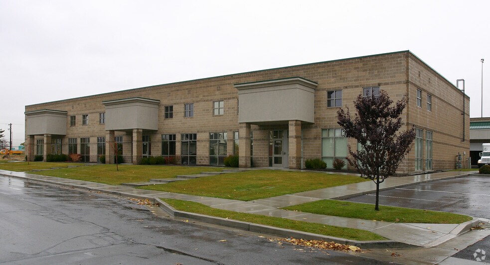 More Photos Of 7777 S Allen St, Midvale Light Manufacturing For Lease