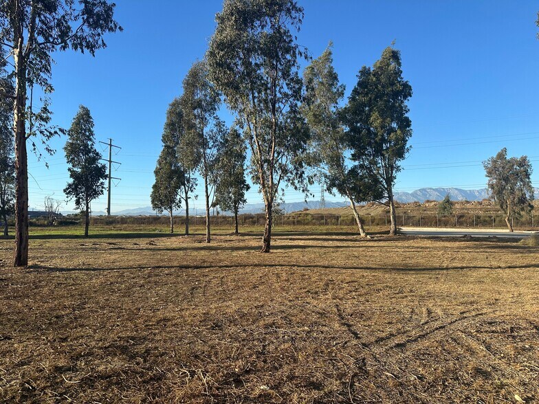 More Photos Of 0 Edison Ave, Ontario Land For Sale