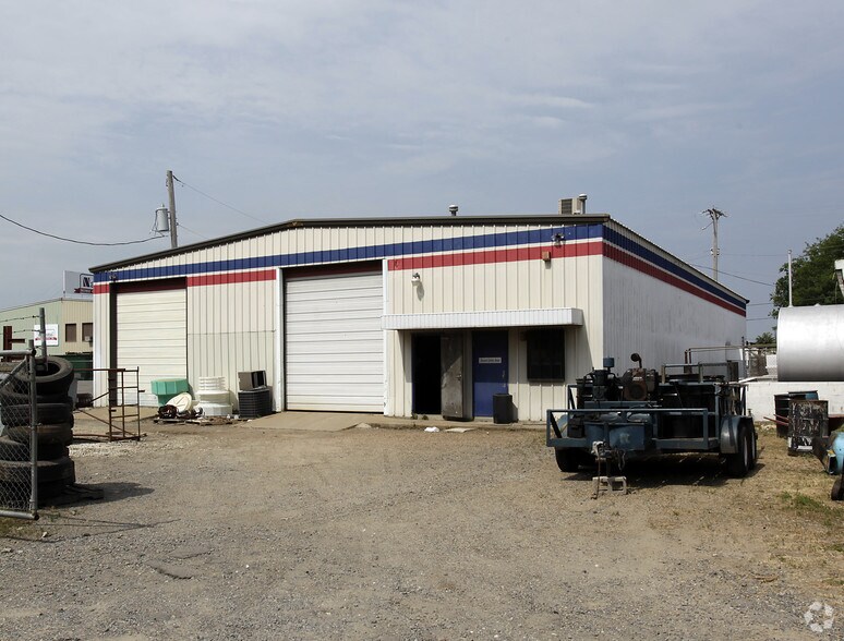 More Photos Of 1201 Cypress St, North Little Rock Warehouse For Sale