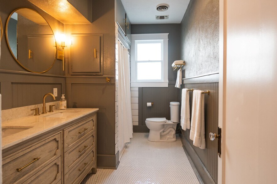 More Photos Of 5740-5742 Llano Ave, Dallas Apartments For Sale