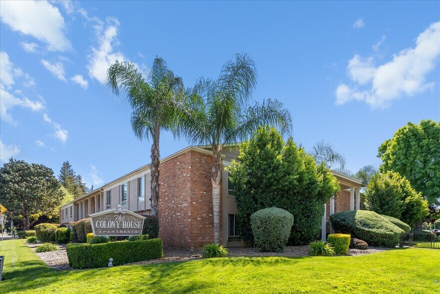 Primary Photo Of 915 Johnfer Way, Sacramento Apartments For Sale