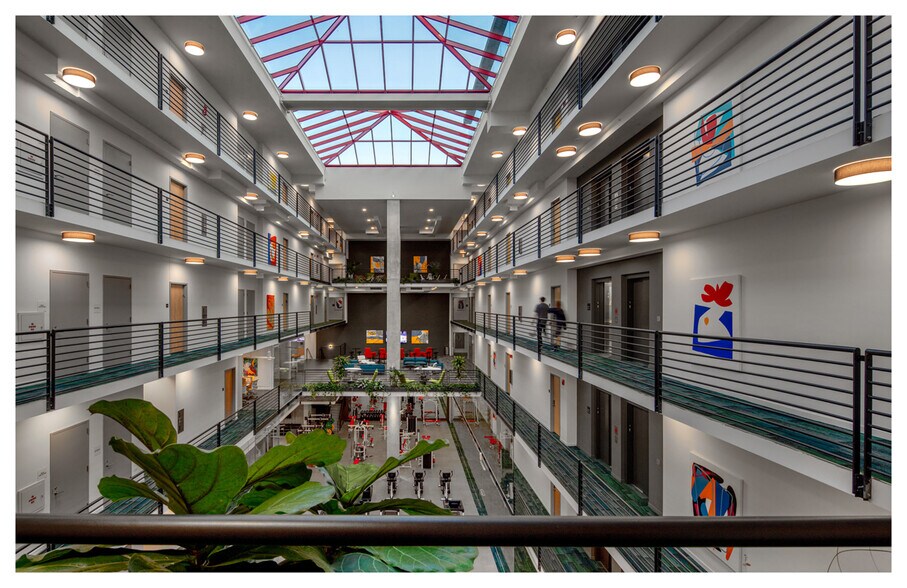 More Photos Of 3460 N Broadway St, Chicago Apartments For Lease