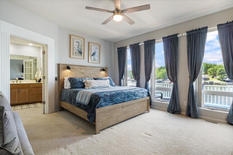 More Photos Of 415 Gardenia Cir, Sunrise Beach Hospitality For Sale
