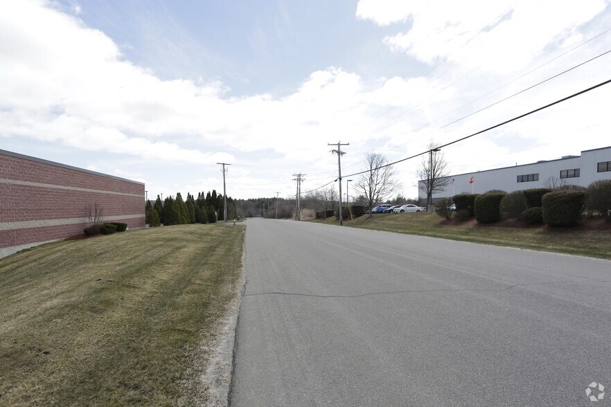 More Photos Of 13 Delta Dr, Londonderry Light Manufacturing For Sale