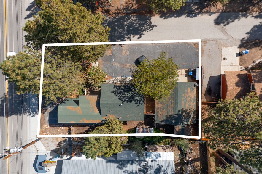 More Photos Of 40143 Big Bear Blvd, Big Bear Lake Storefront Retail Residential For Sale