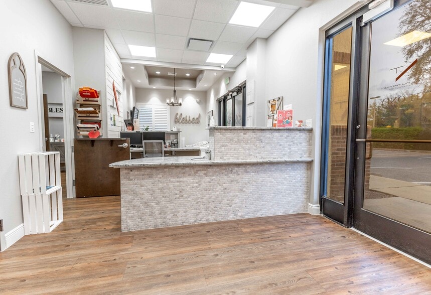 More Photos Of 809 County Road 466, Lady Lake Medical For Sale
