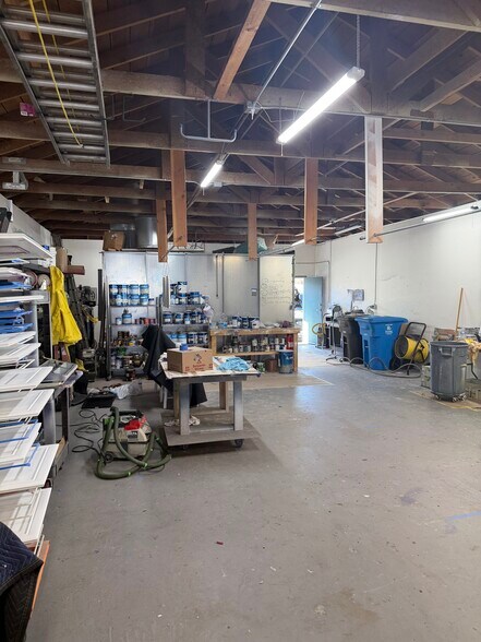 More Photos Of 3046-3102 Rolison Rd, Redwood City Warehouse For Lease